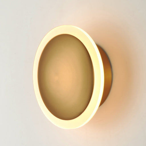 Saucer LED Wall Light in Detail.