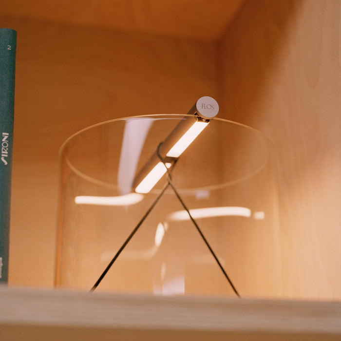To-Tie LED Table Lamp in Detail.