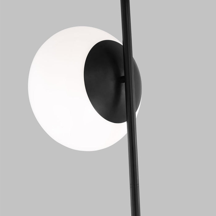 Lune LED Floor Lamp in Detail.