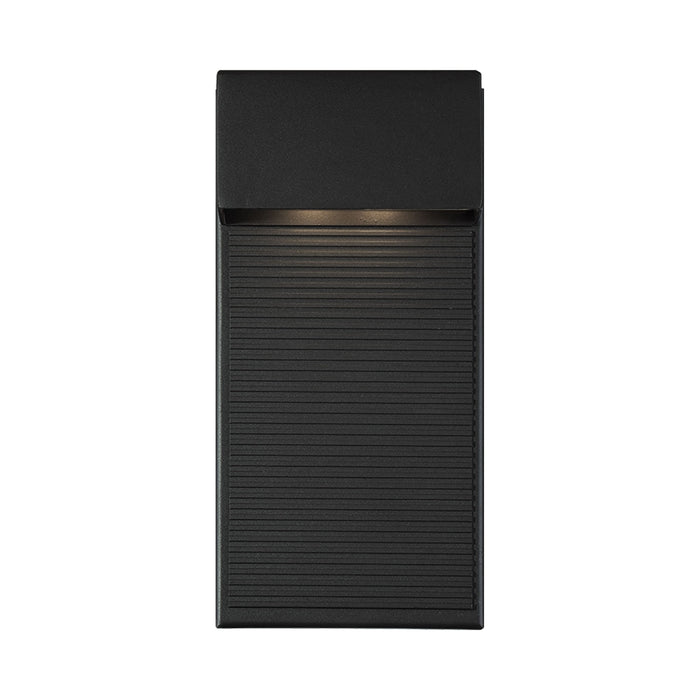 Hiline Outdoor LED Wall Light in Medium.