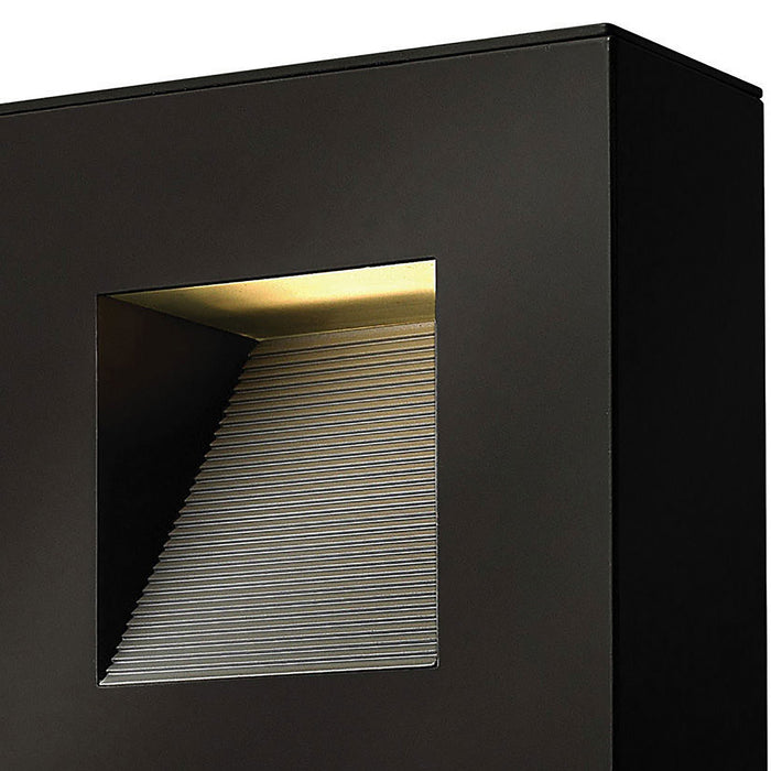Luna Square Outdoor LED Wall Light in Detail.