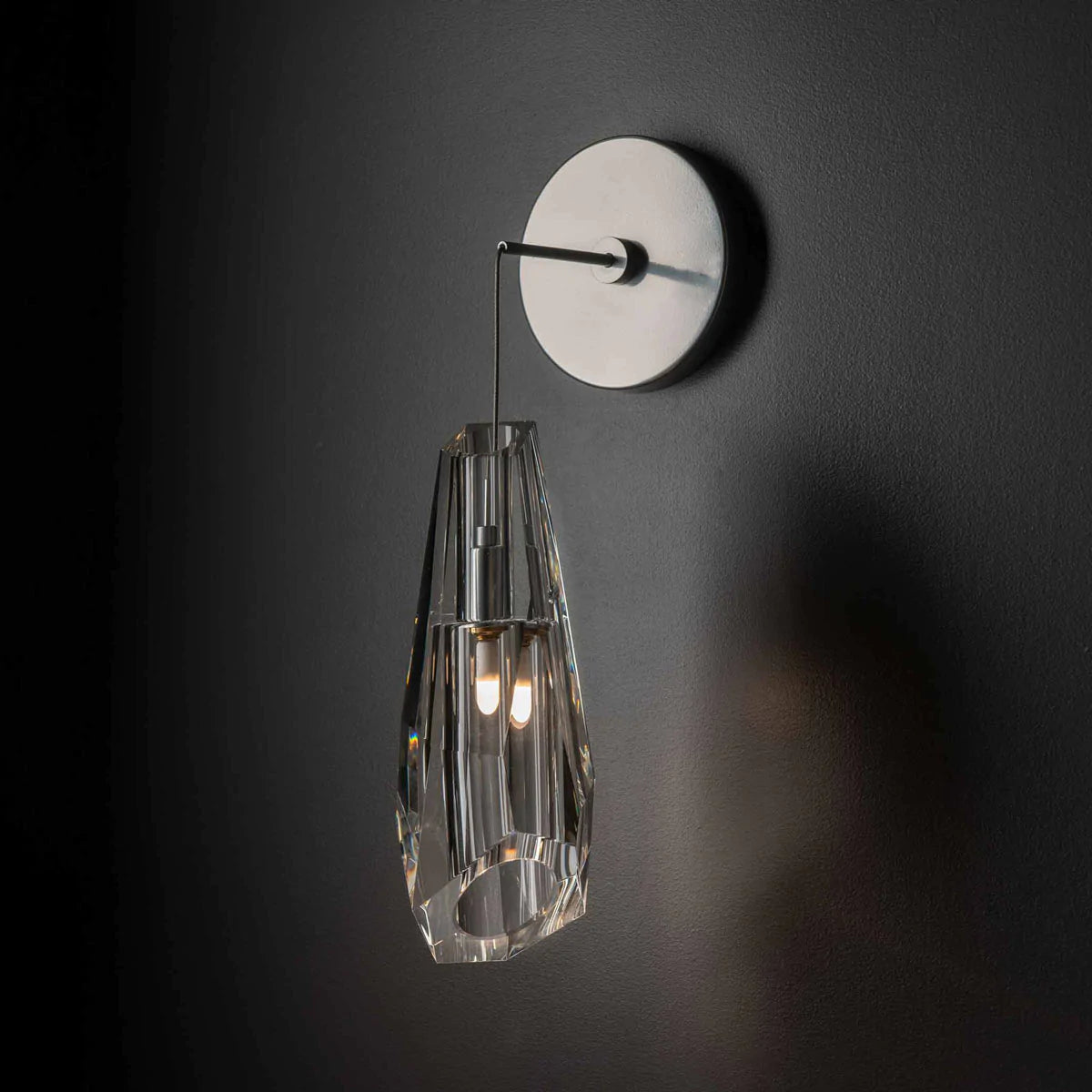 Luma Low Voltage LED Wall Light in Detail.