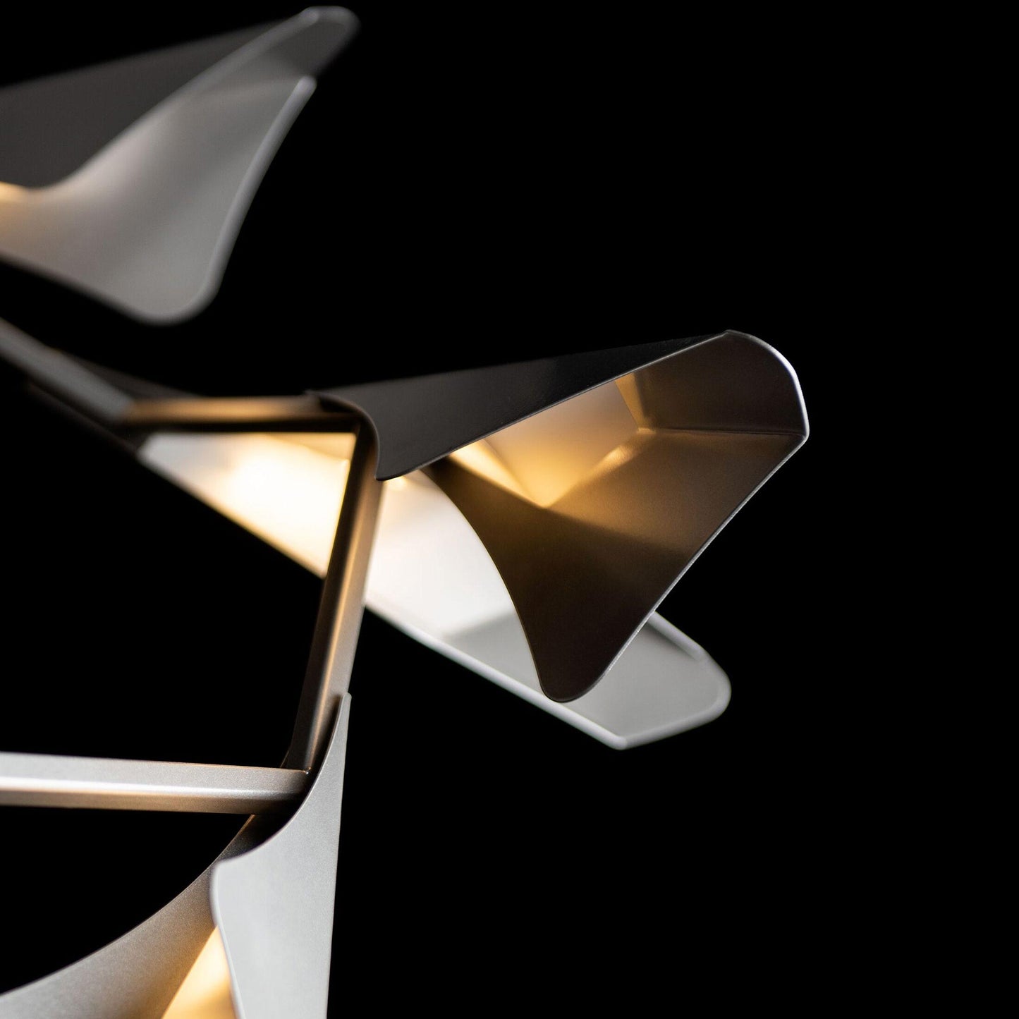 Plume LED Linear Pendant Light in Detail.