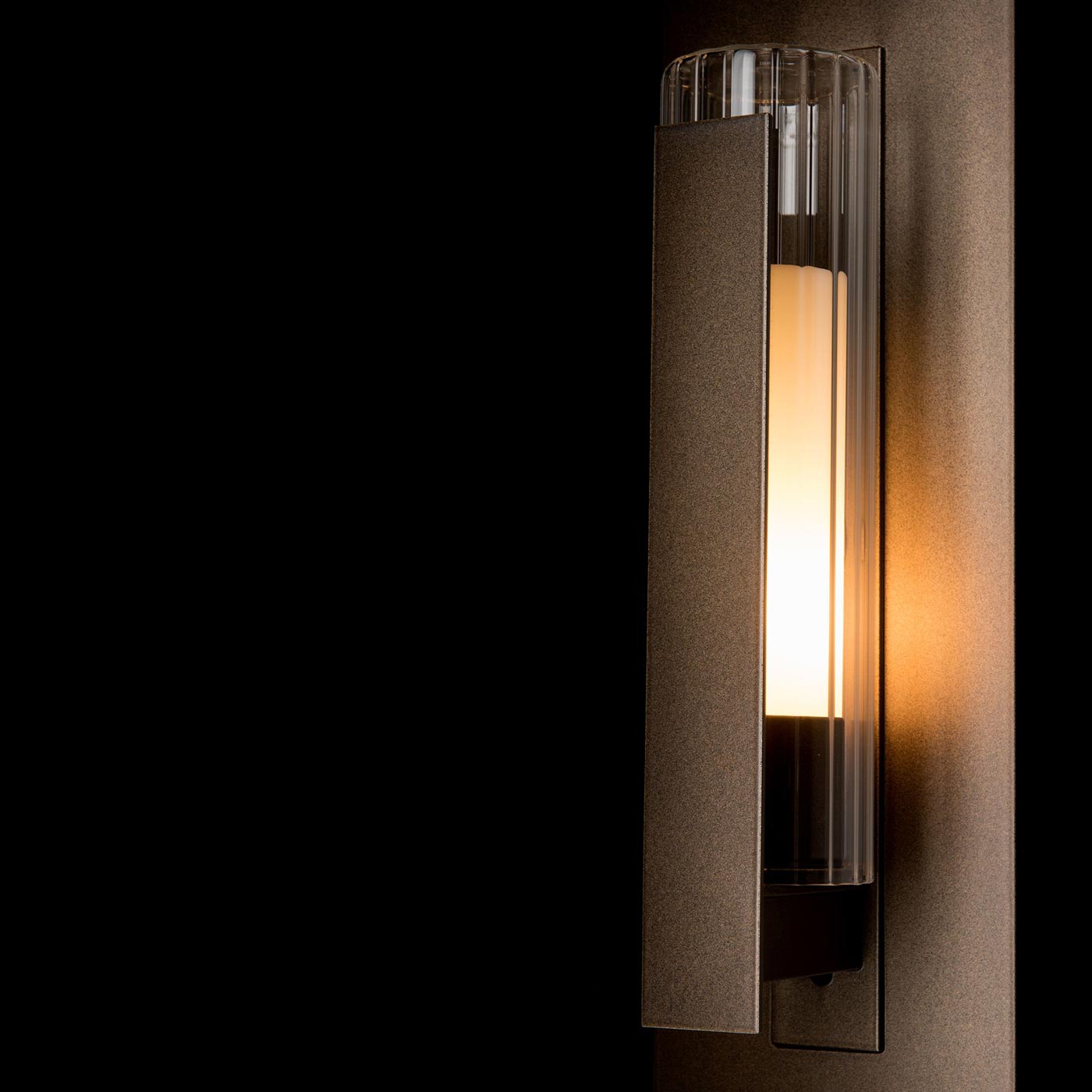 Vertical Bar Outdoor Wall Light in Detail.