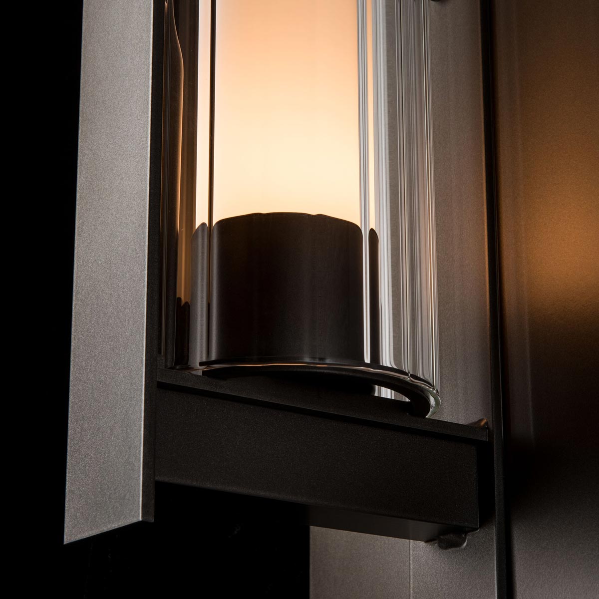 Vertical Bar Outdoor Wall Light in Detail.