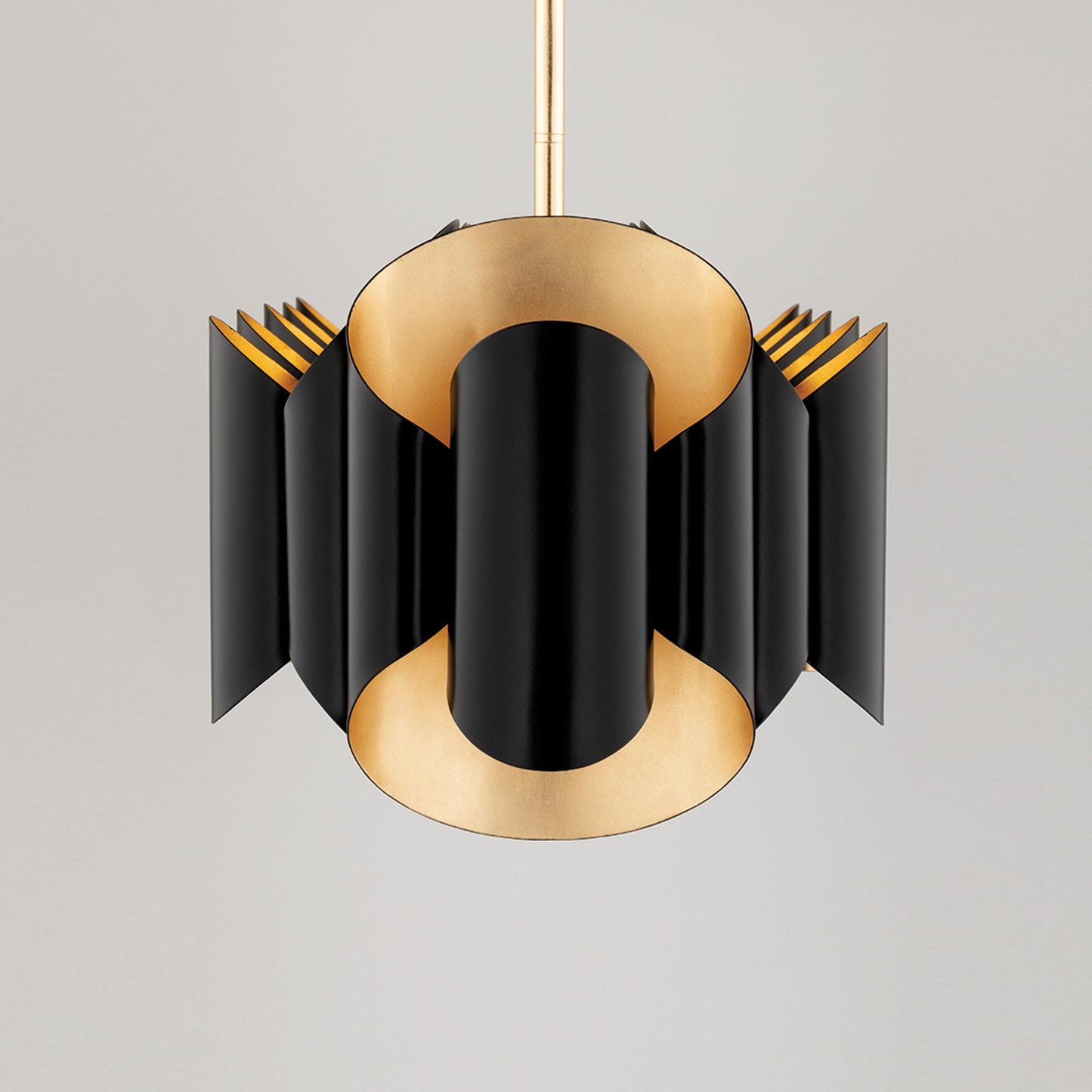 Banks Linear Pendant Light in Detail.