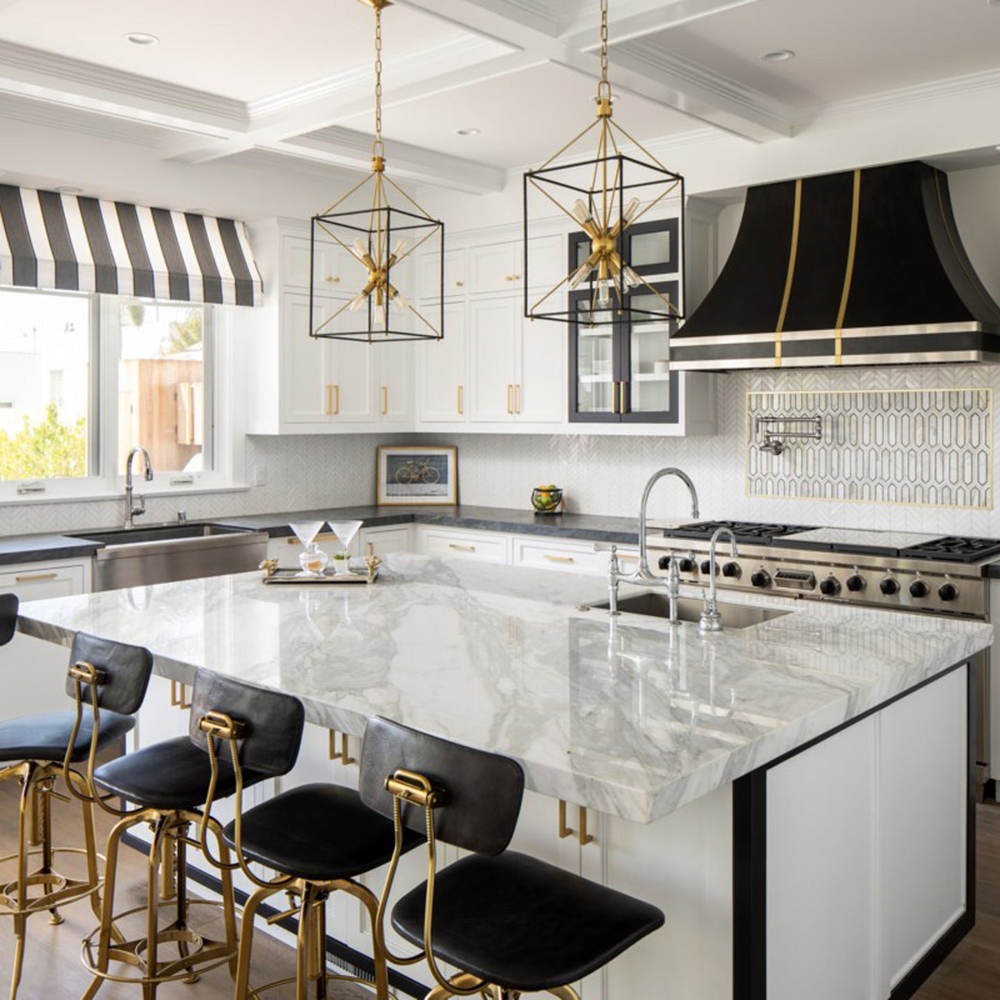 Glendale Pendant Light in dining room.