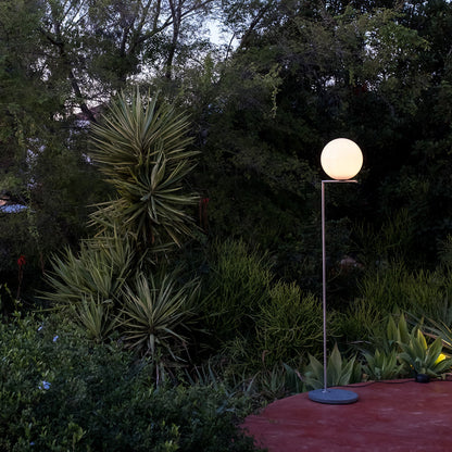 IC Lights Outdoor LED Floor Lamp in Outsite Area.