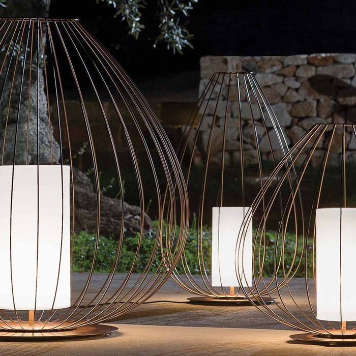Cell Outdoor LED Floor Lamp in Detail.