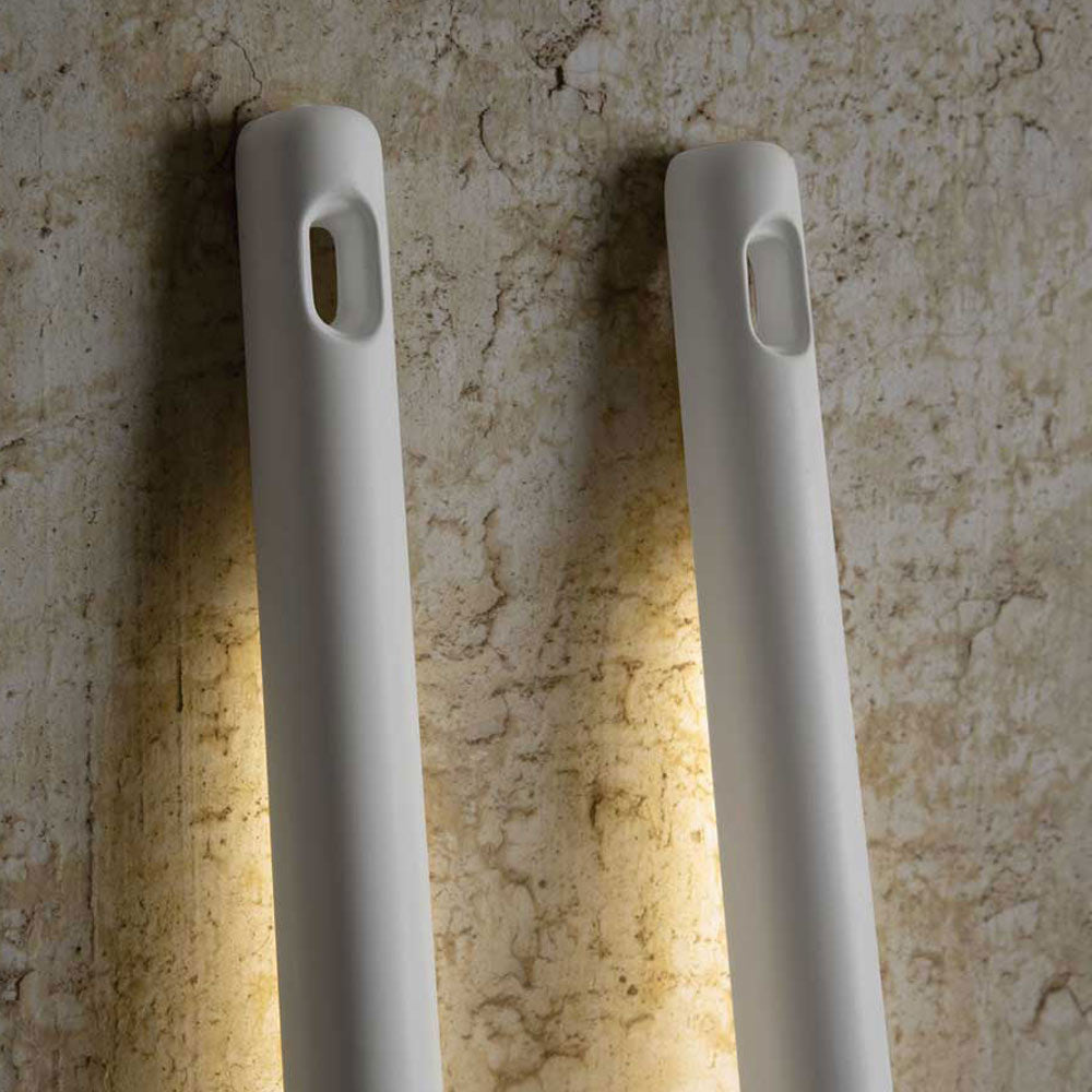 Tobia LED Floor Lamp in Detail.