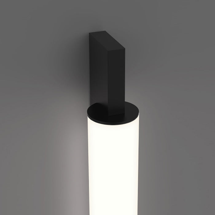 Keel™ LED Bath Vanity Light in Detail.
