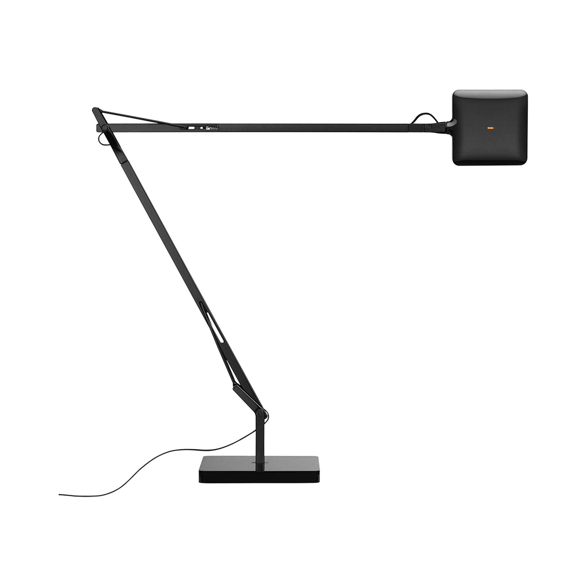 Kelvin LED Table Lamp Black / Base.
