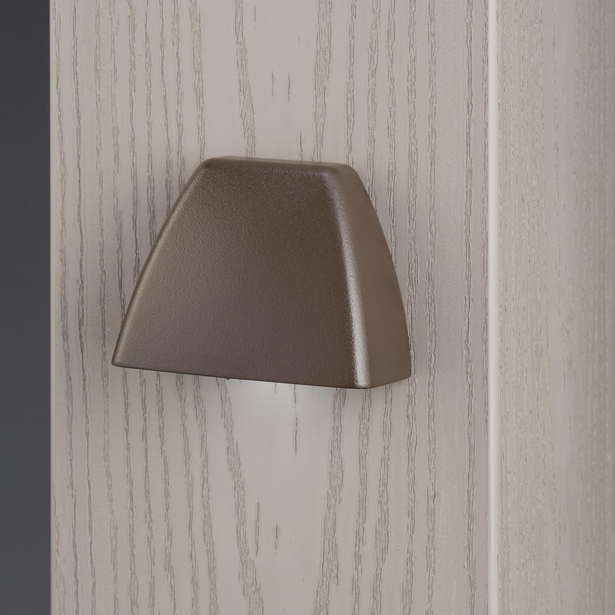 4 Corners LED Deck Light in Detail.