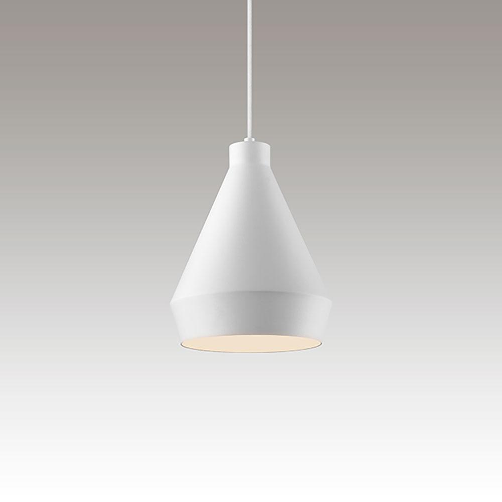 Koma Taisho Pendant Light in Detail.