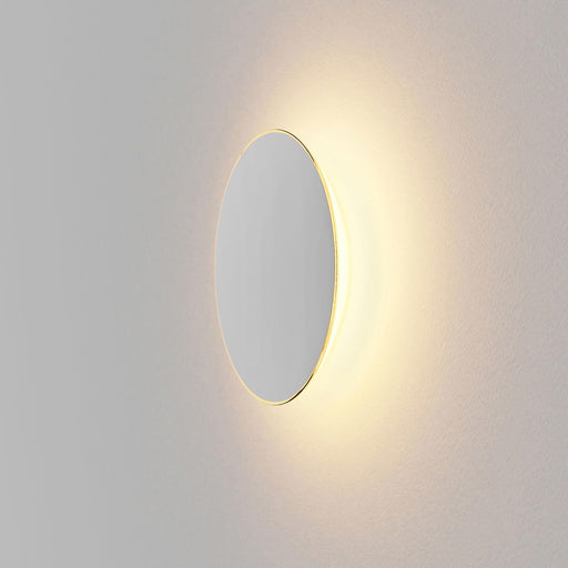 Ramen LED Outdoor Wall Light in Large/Matte White.