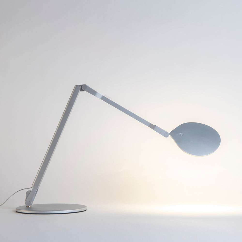 Splitty Reach Pro LED Desk Lamp in Detail.