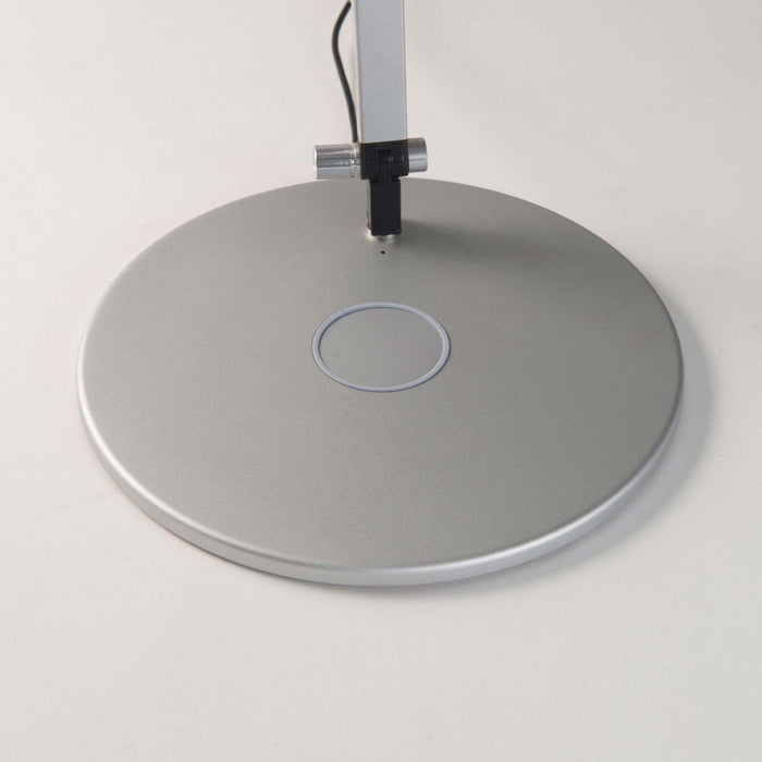 Wireless Charging Qi Base in 7.5-Inch/Silver.