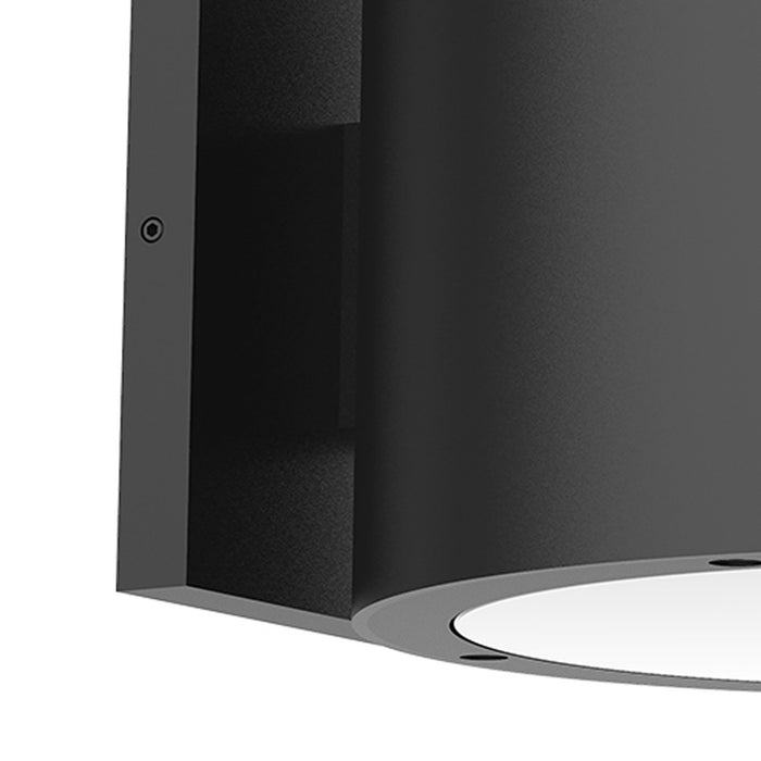 Lamar Outdoor LED Wall Light in Detail.