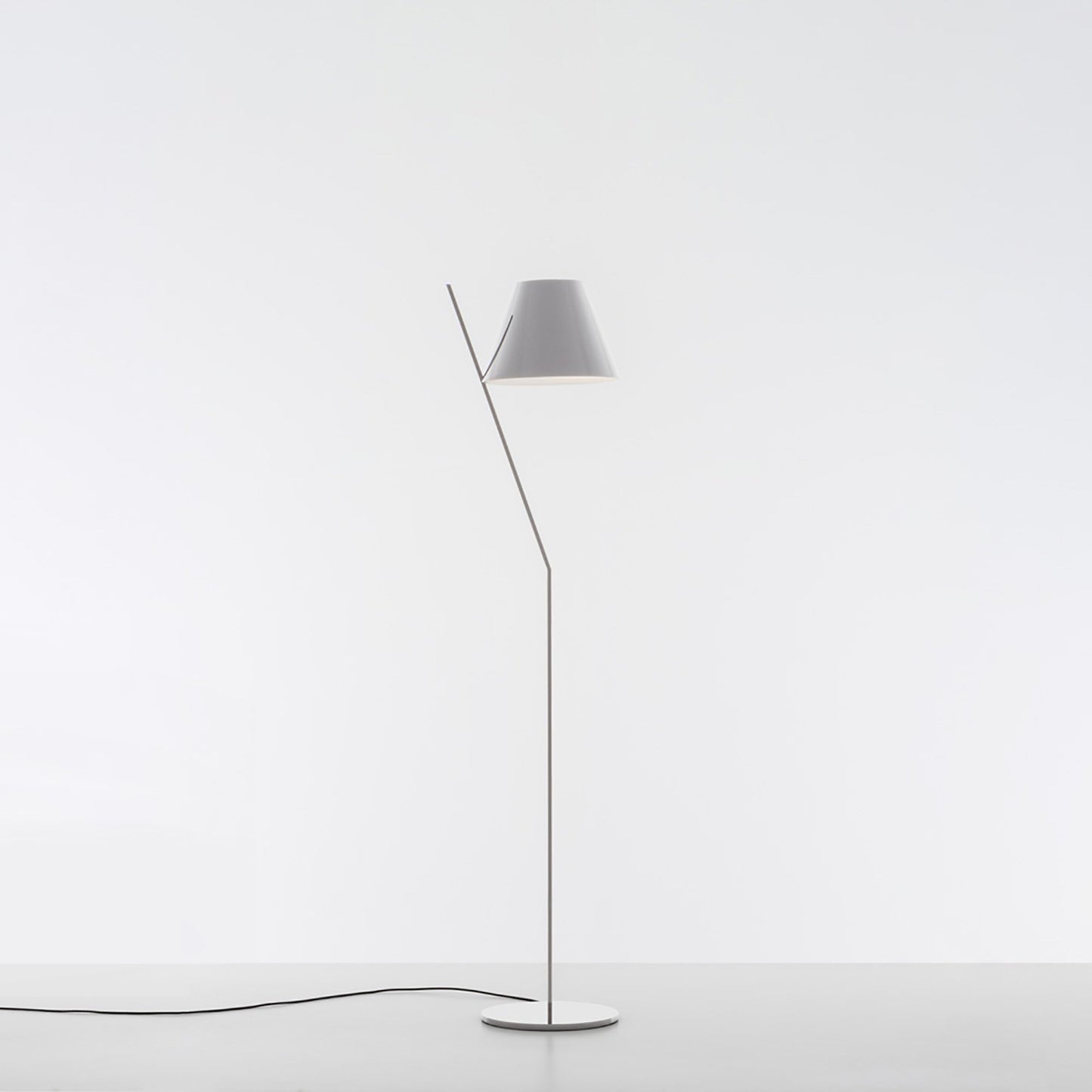 La Petite Floor Lamp in Polished White.