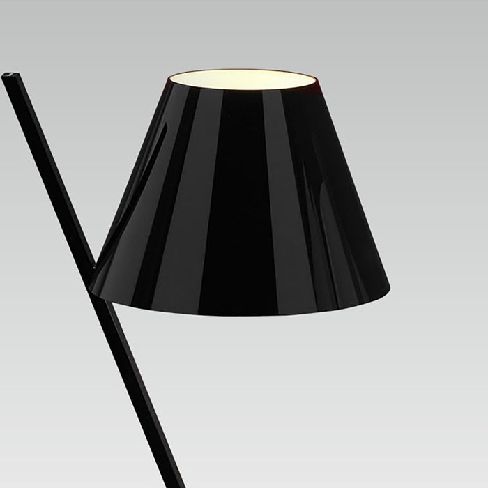 La Petite Table Lamp in Detail.