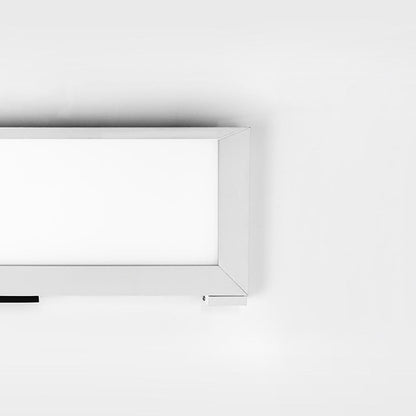 Line 2.0 Edge Lit LED Task Light in Detail.