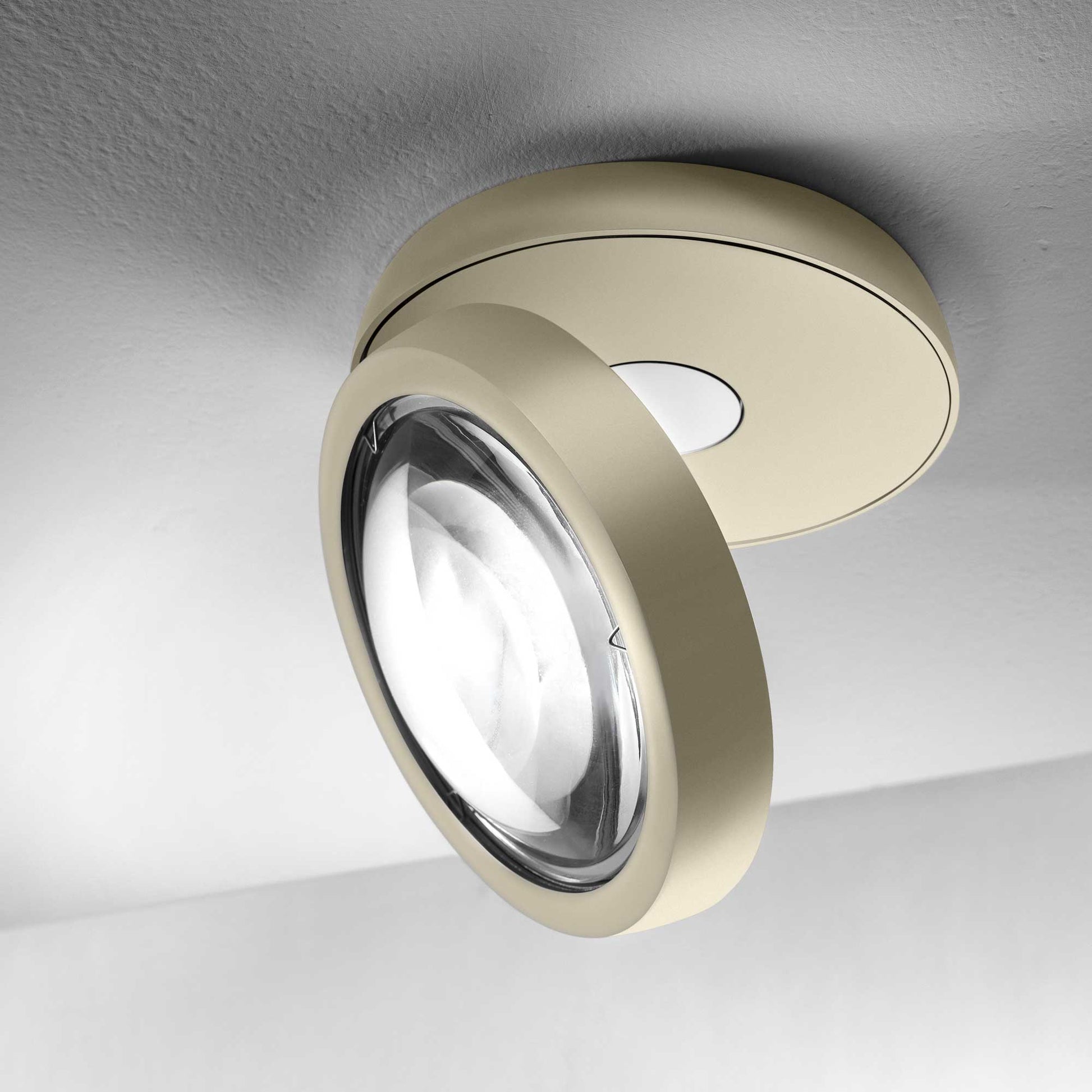 Nautilus LED Ceiling Light in Detail.