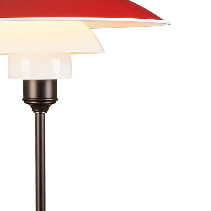 PH 3½-2½ Table Lamp in Detail.