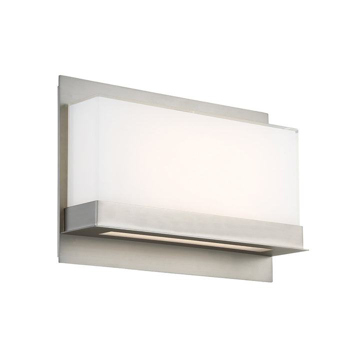 Lumnos LED Wall Light in Silver.