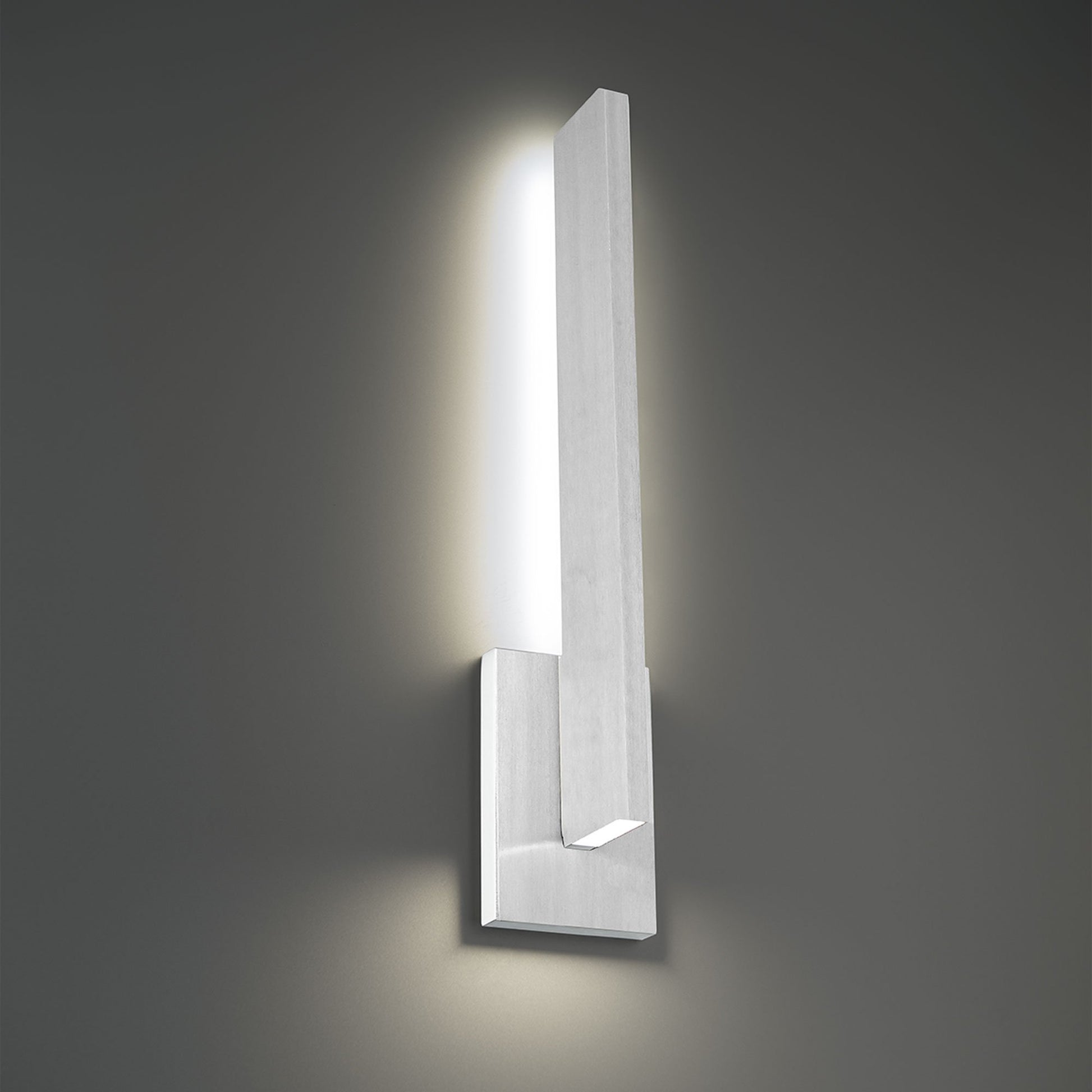 Mako Outdoor LED Wall Light in Detail.