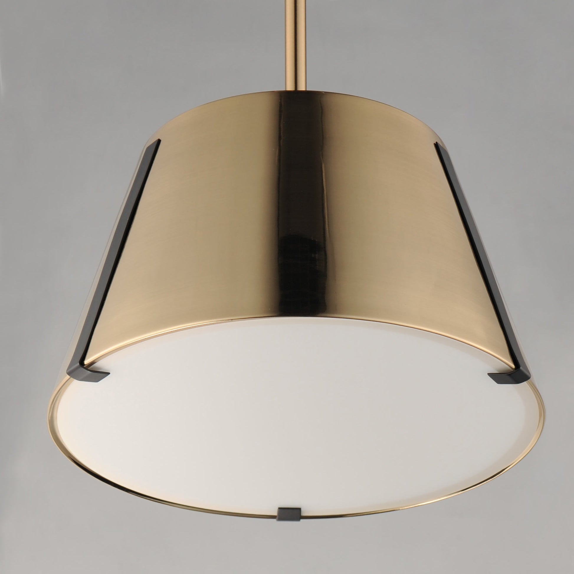 Carlo LED Pendant Light in Detail.