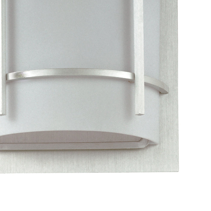 Luna Outdoor LED Wall Light in Detail.
