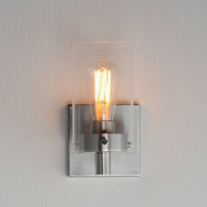 Pinn Wall Light in Detail.