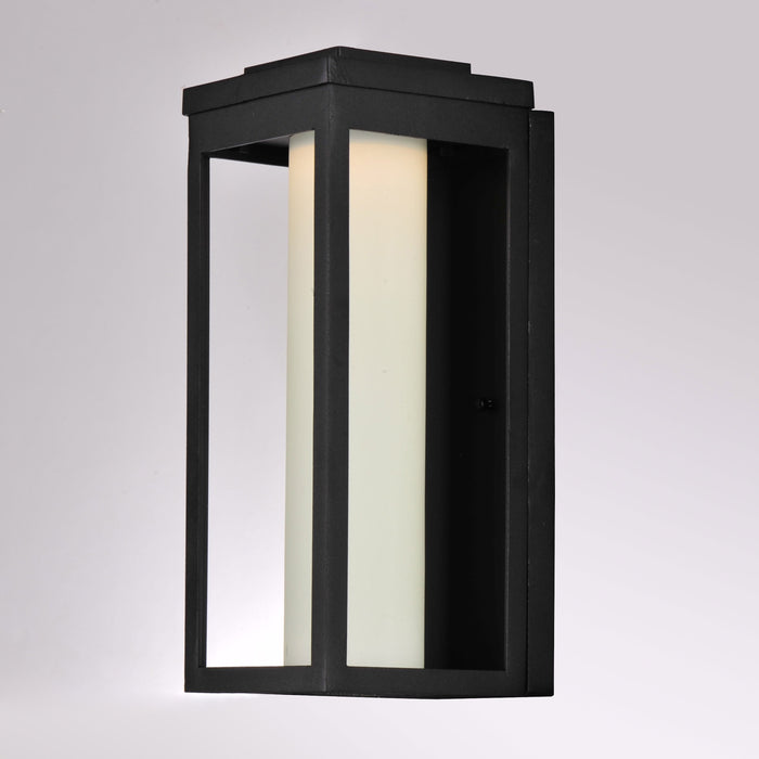 Salon Outdoor LED Wall Light in Detail.
