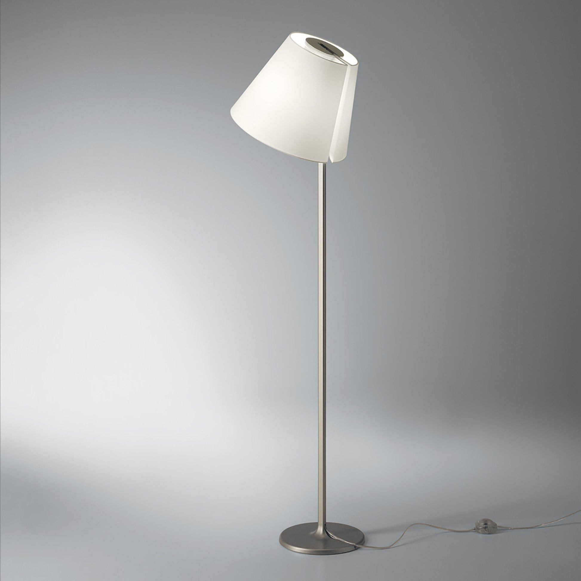 Melampo Floor Lamp in Grey.