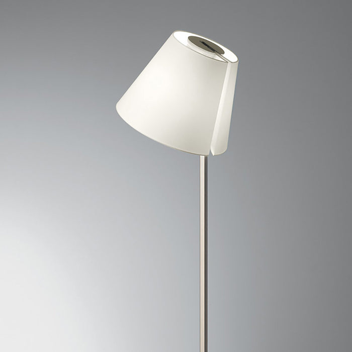 Melampo Floor Lamp in Detail.