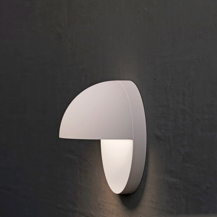 Mezza Cupola™ Outdoor LED Wall Light in Detail.