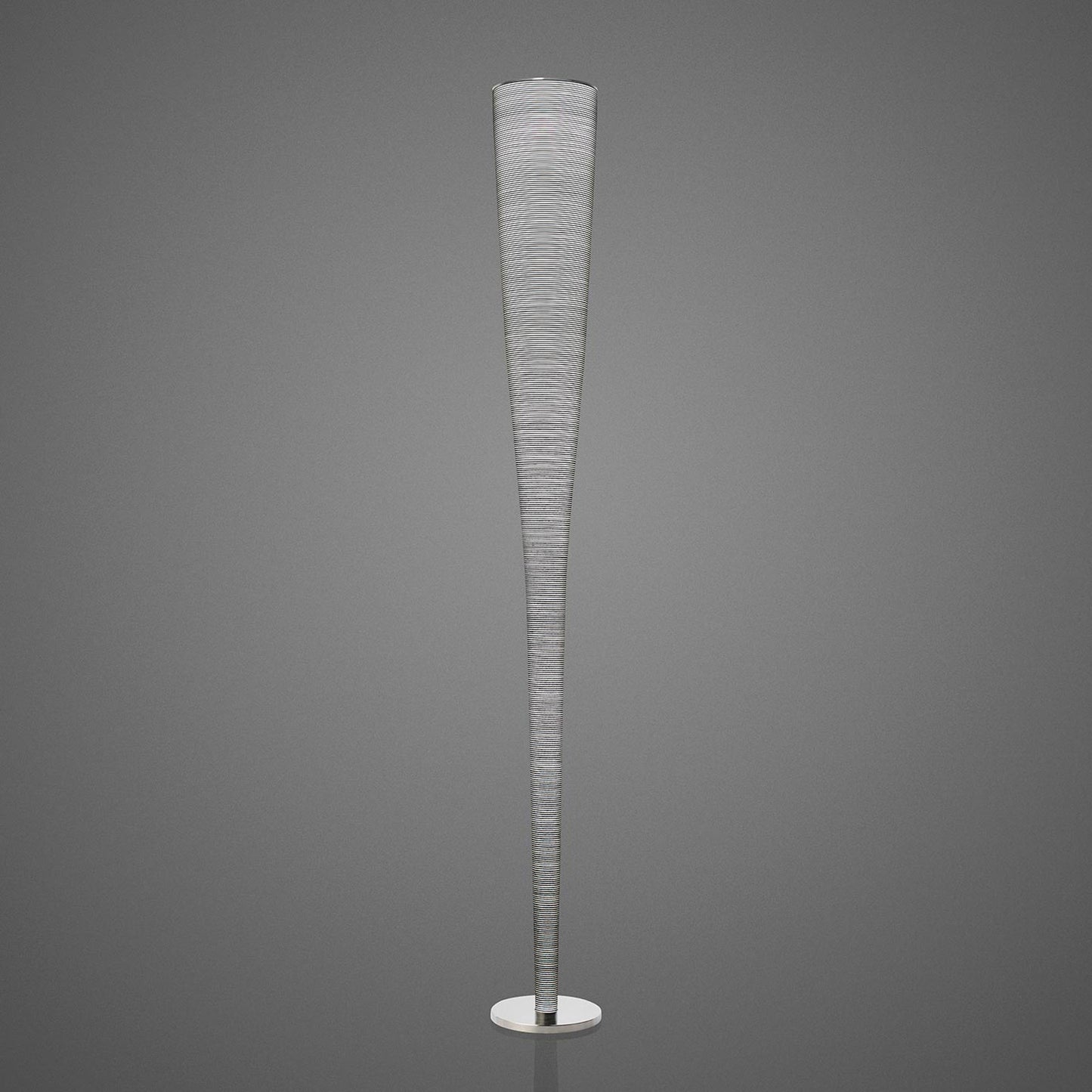 Mite Floor Lamp in Black/LED.