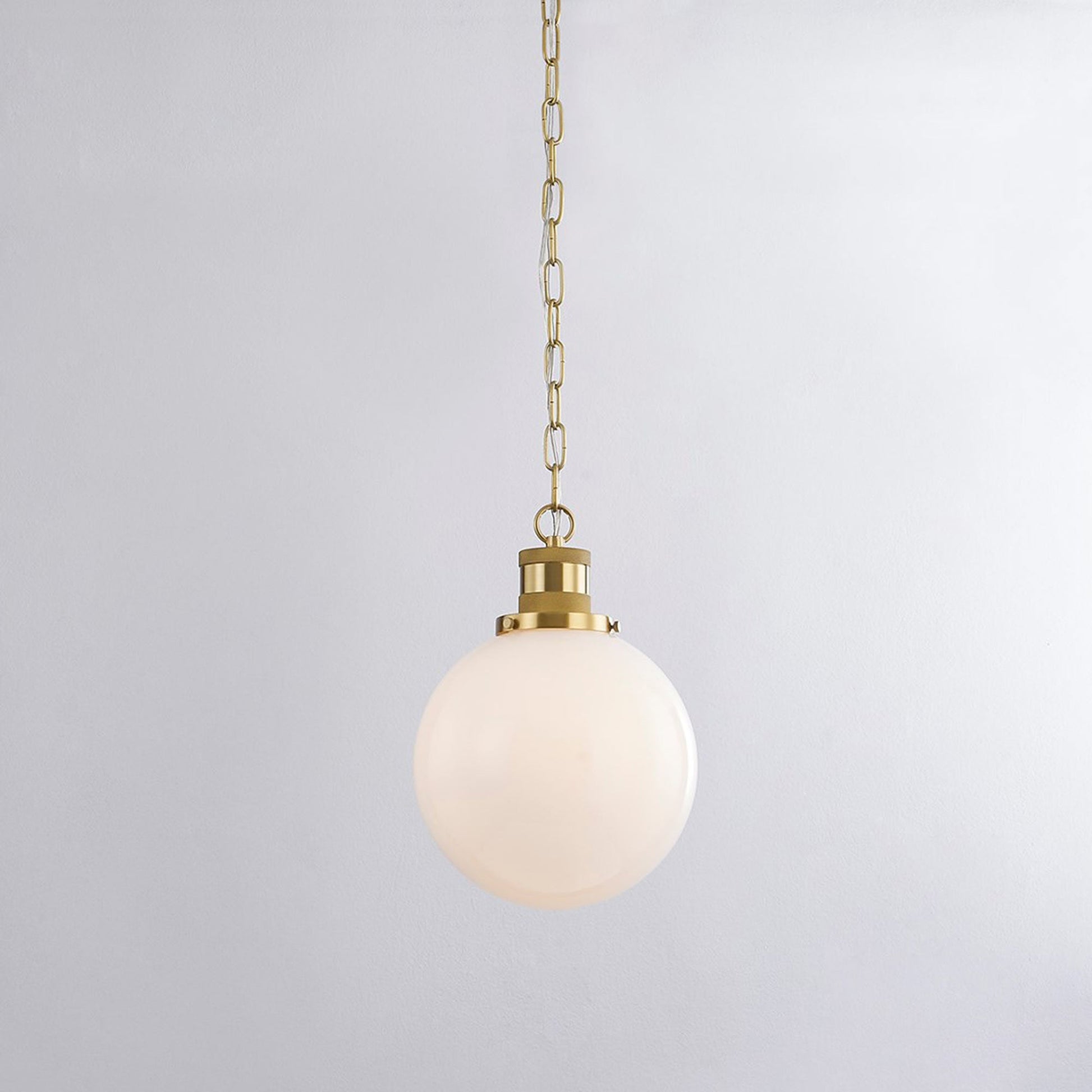 Beverly Pendant Light in Detail.