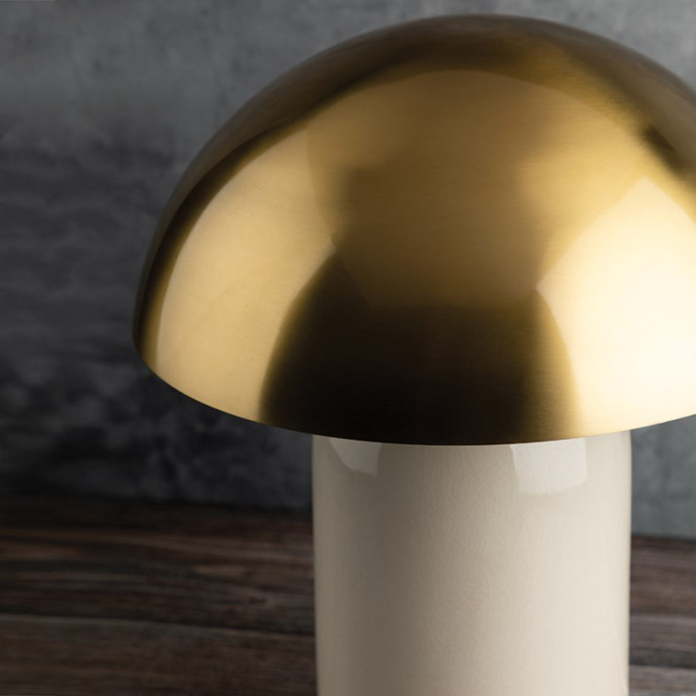 Gaia Table Lamp in Detail.