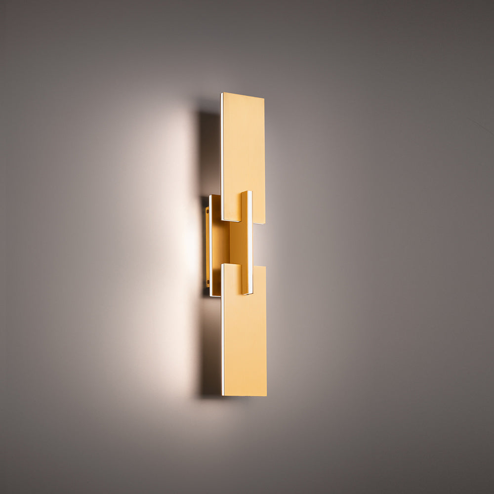 Amari LED Wall Light in Detail.