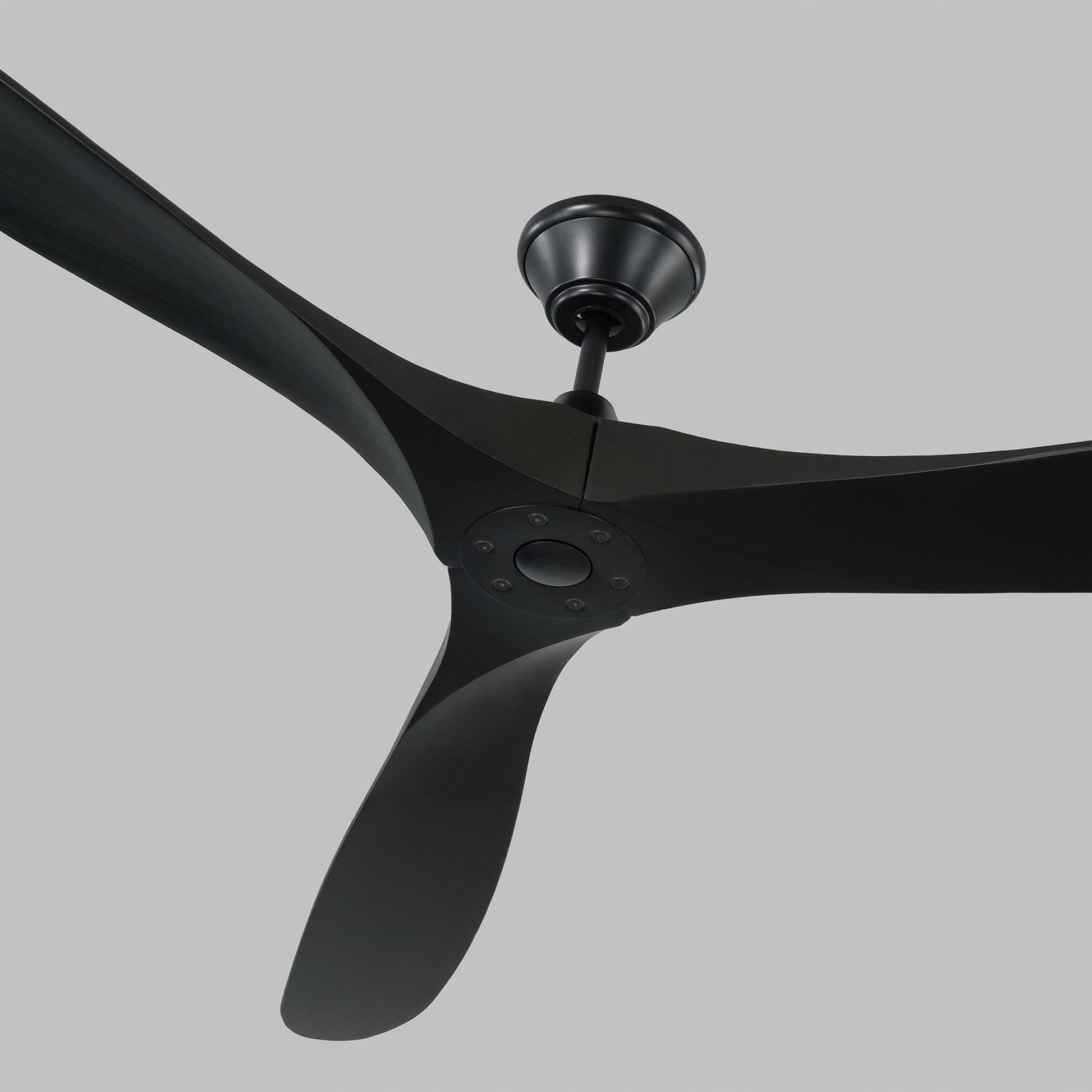 Maverick Super Max Ceiling Fan in Detail.