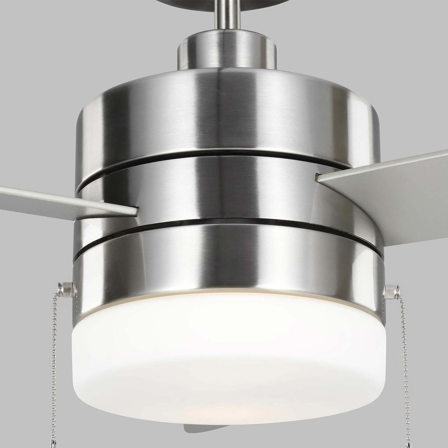 Syrus LED Ceiling Fan in Detail.