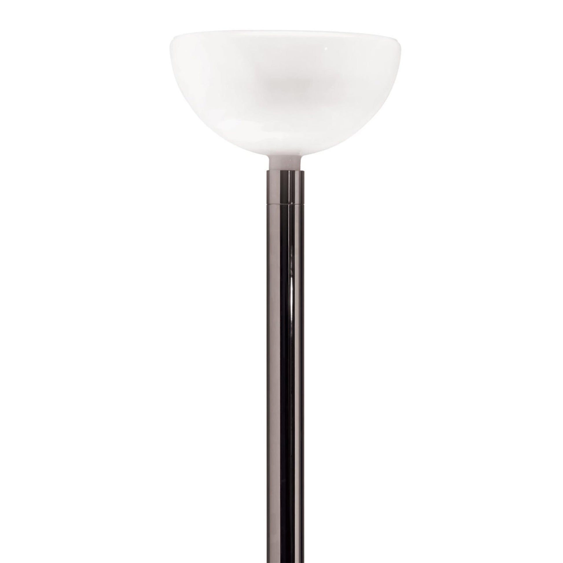 AM2C Floor Lamp in Detail.