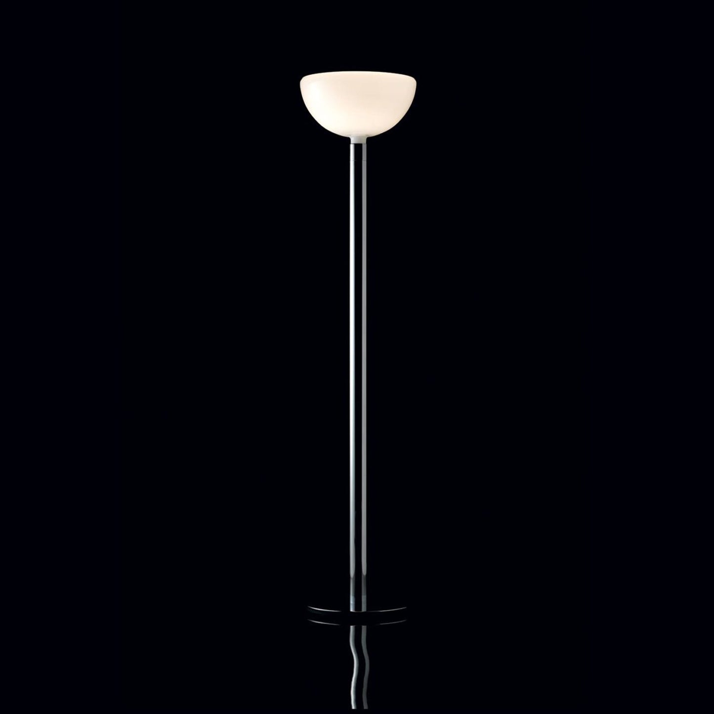 AM2C Floor Lamp in Detail.