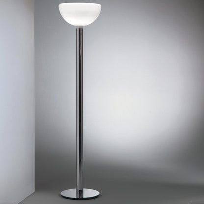 AM2C Floor Lamp in Detail.