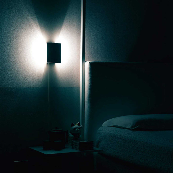 Applique A Volet Pivotant Wall Light in bedroom.