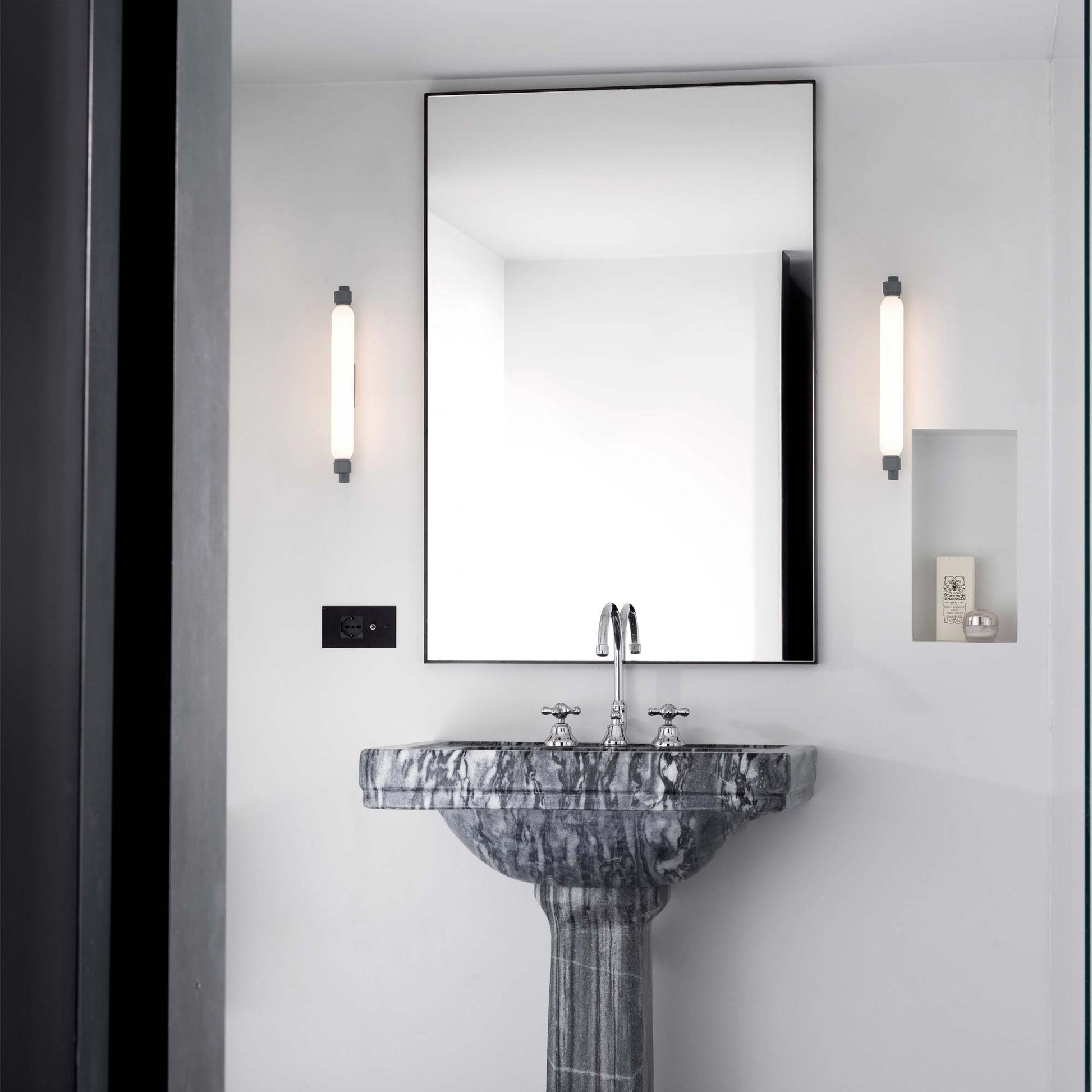 La Roche LED Wall Light in bathroom.