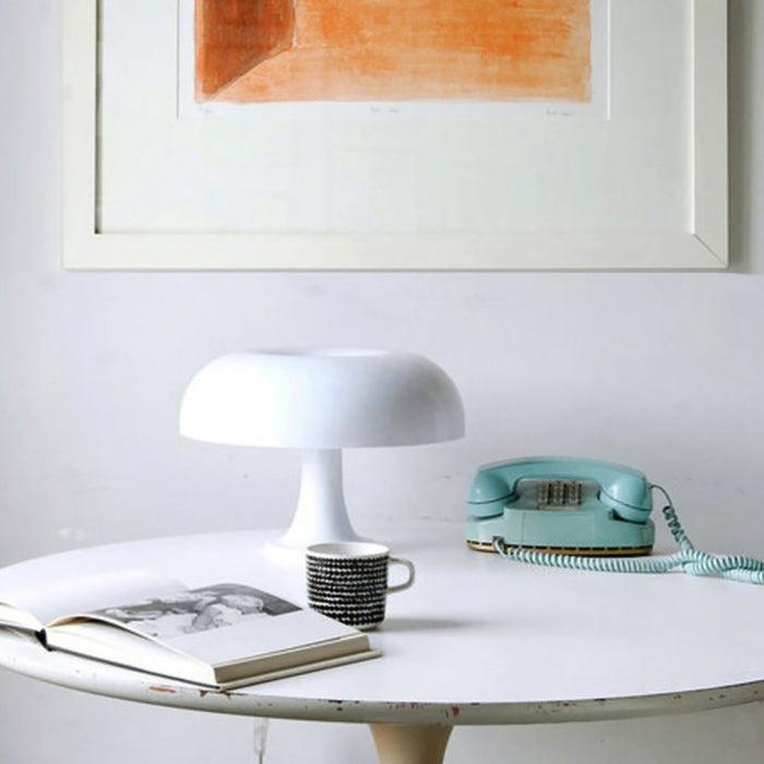 Nesso Table Lamp in living room.