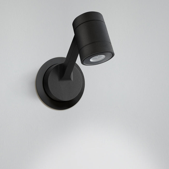 Obice Outdoor LED Wall Light in Black/Mini/18 Degrees.
