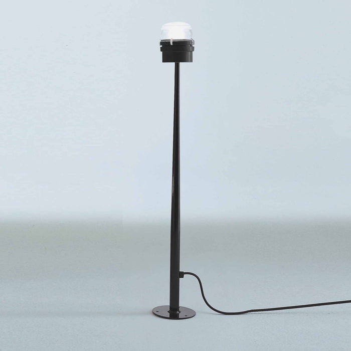 Fresnel Outdoor Floor Lamp (Tall).